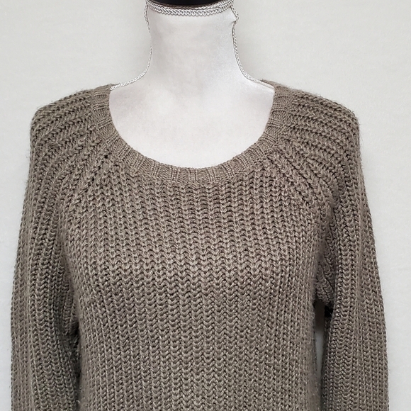 AMERICAN Eagle Outfitters Taupe Knit Wide Neck Oversized Jegging Sweater Medium - Picture 3 of 11